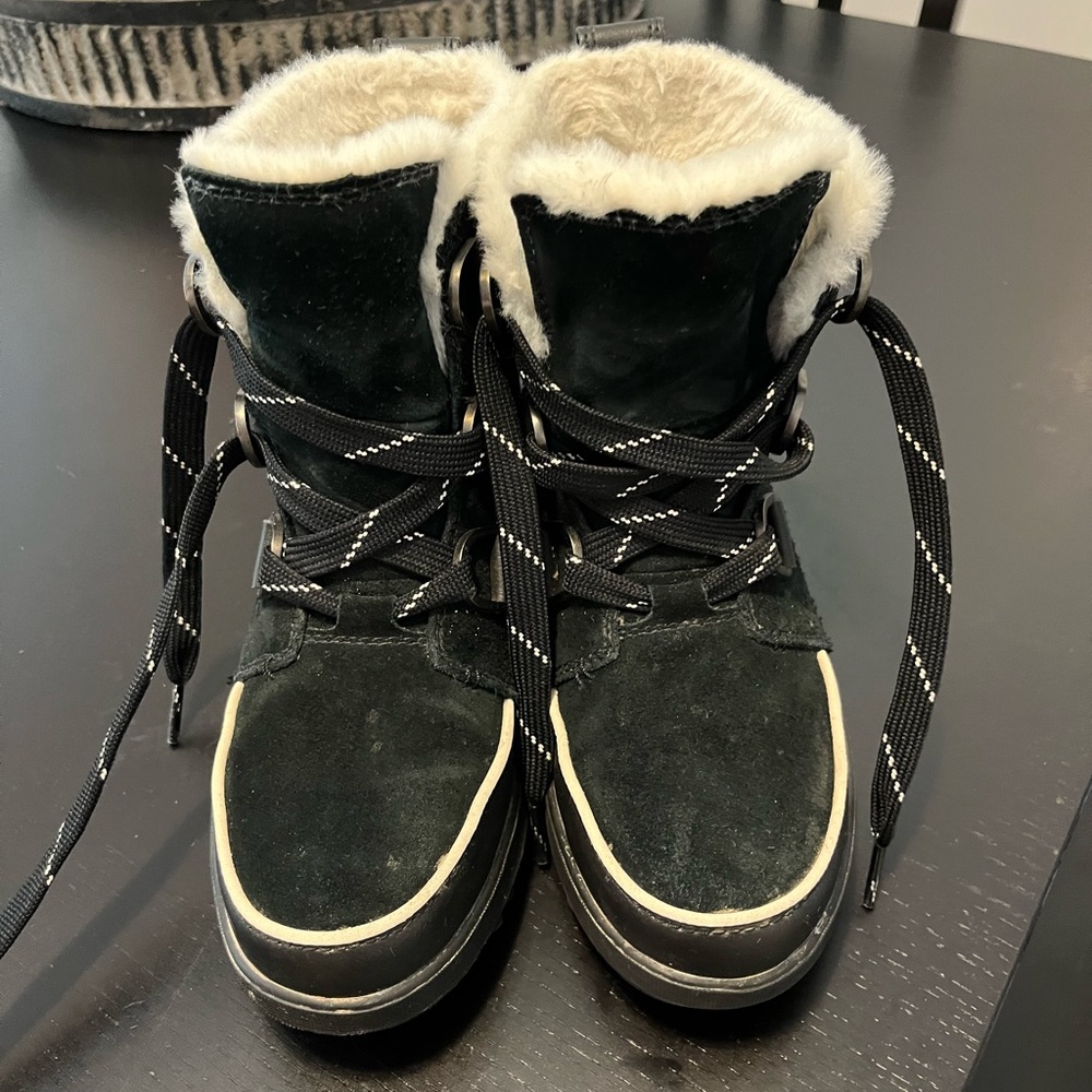 Sorel Tivoli IV Women’s Boots, Size 6.5, Black